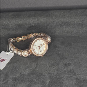 OLEVS Wrist Watch Women OS Rose Gold Pearl Rhinestone Jewelry